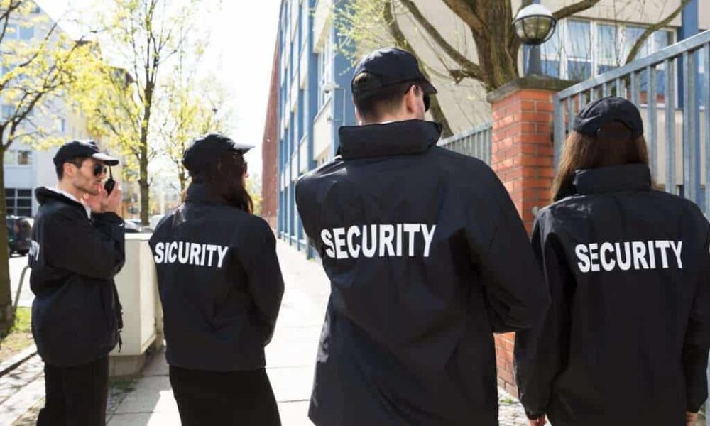 how-security-guards-fuel-business-growth-in-canada